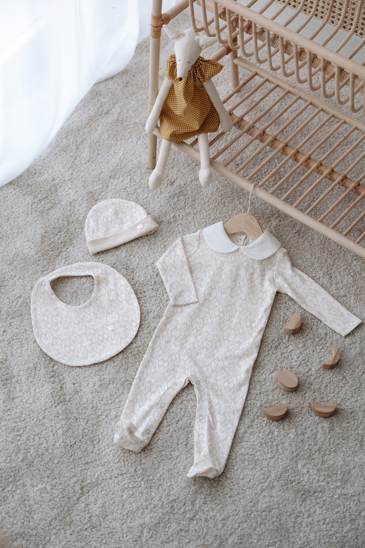 3-Piece Newborn Set - Ikat - Beige