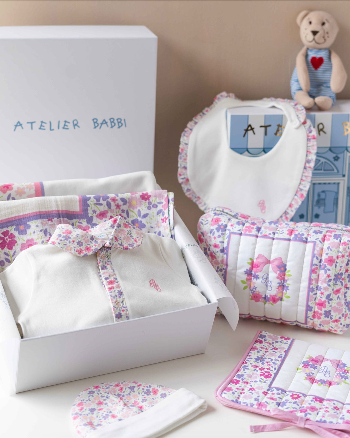 5-Piece Newborn Set | Tiny Flowers-Pink
