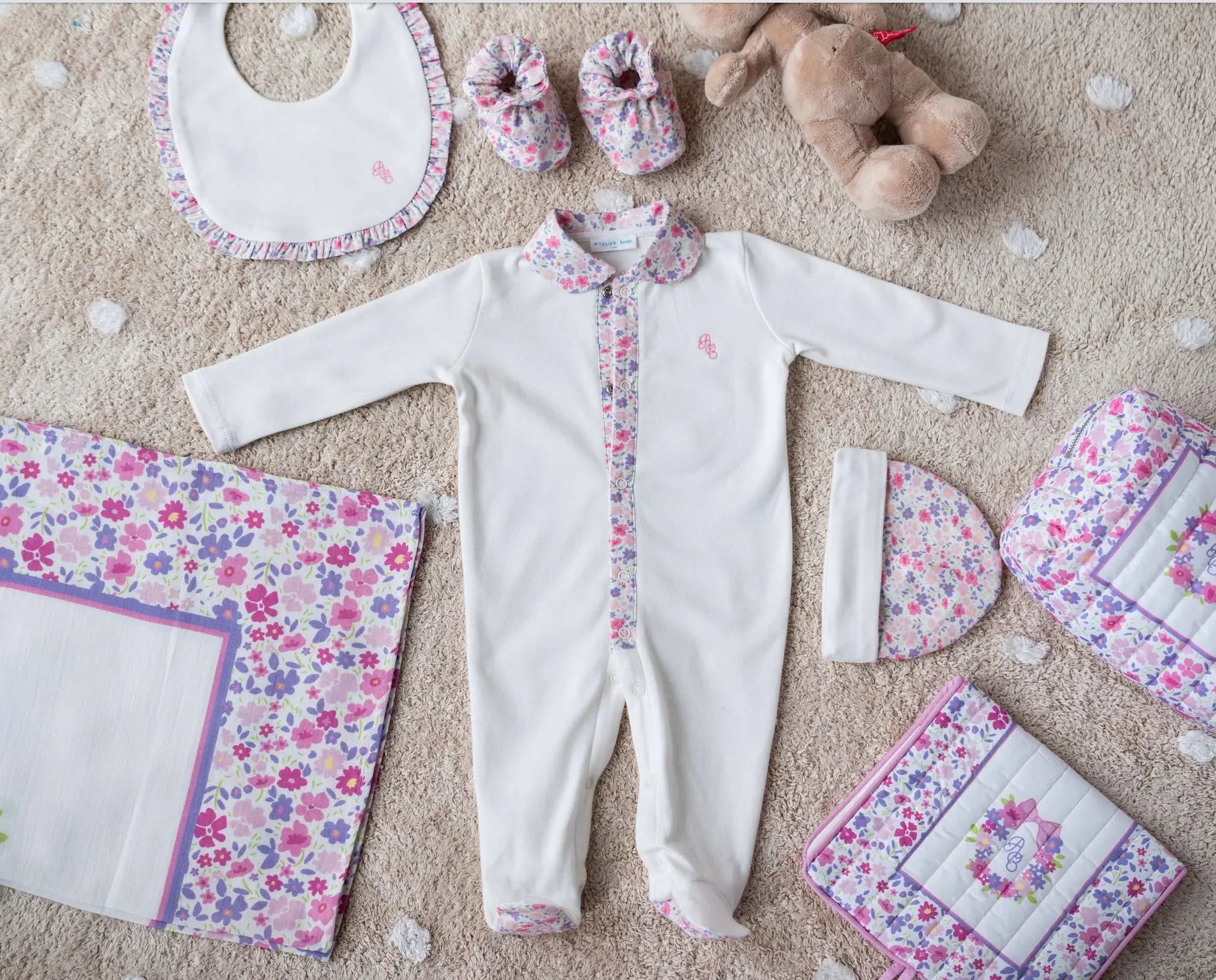 5-Piece Newborn Set | Tiny Flowers-Pink