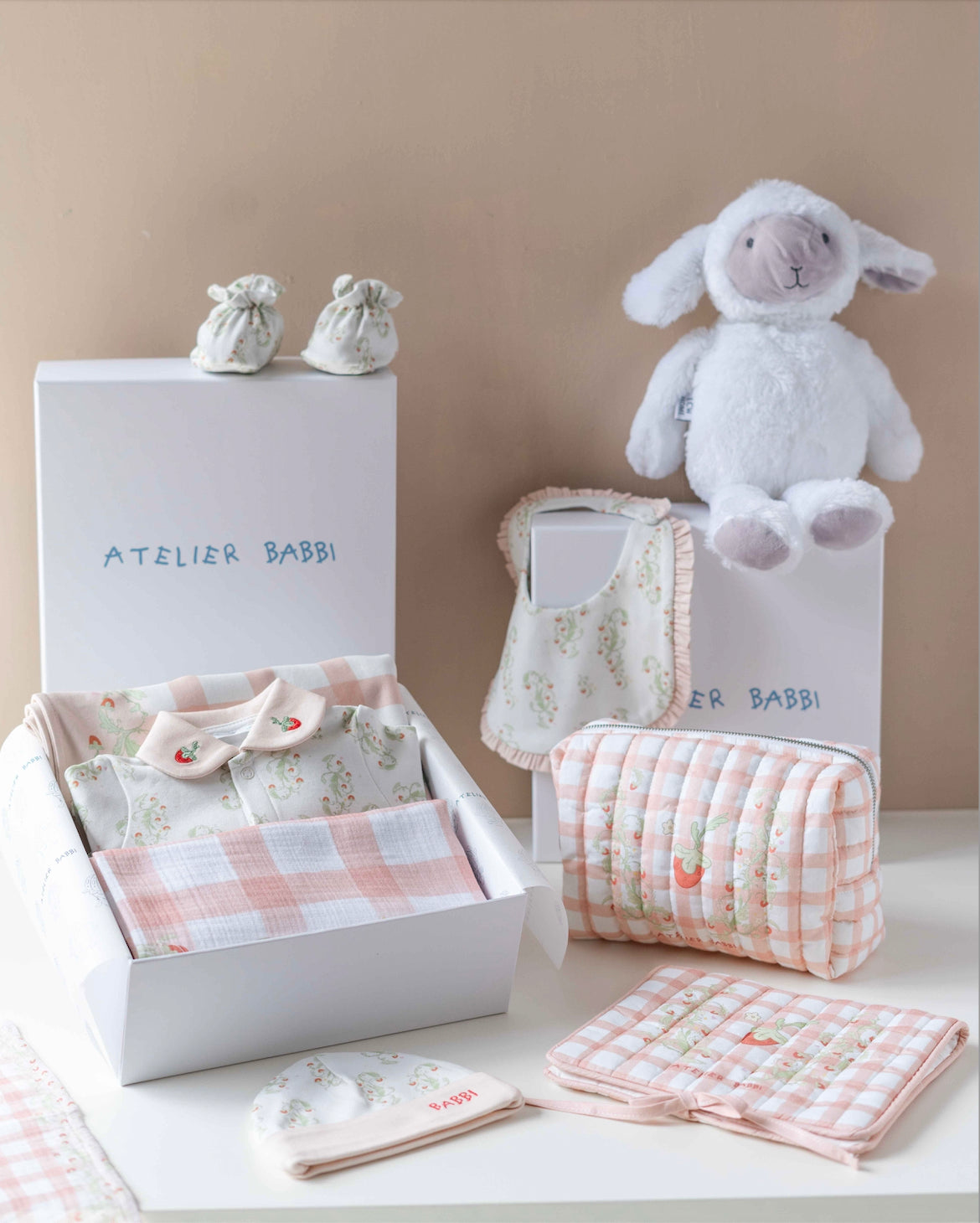 5-Piece Newborn Set - Strawberry