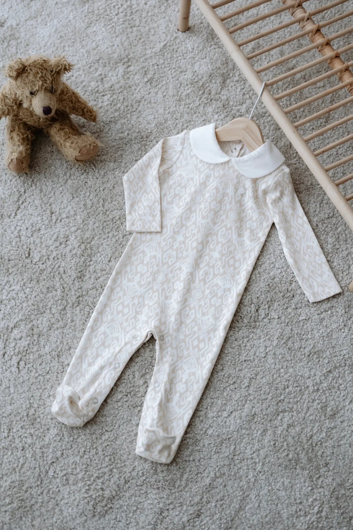 Newborn Baby Gift Set – 5 Piece | Ikat- Beige