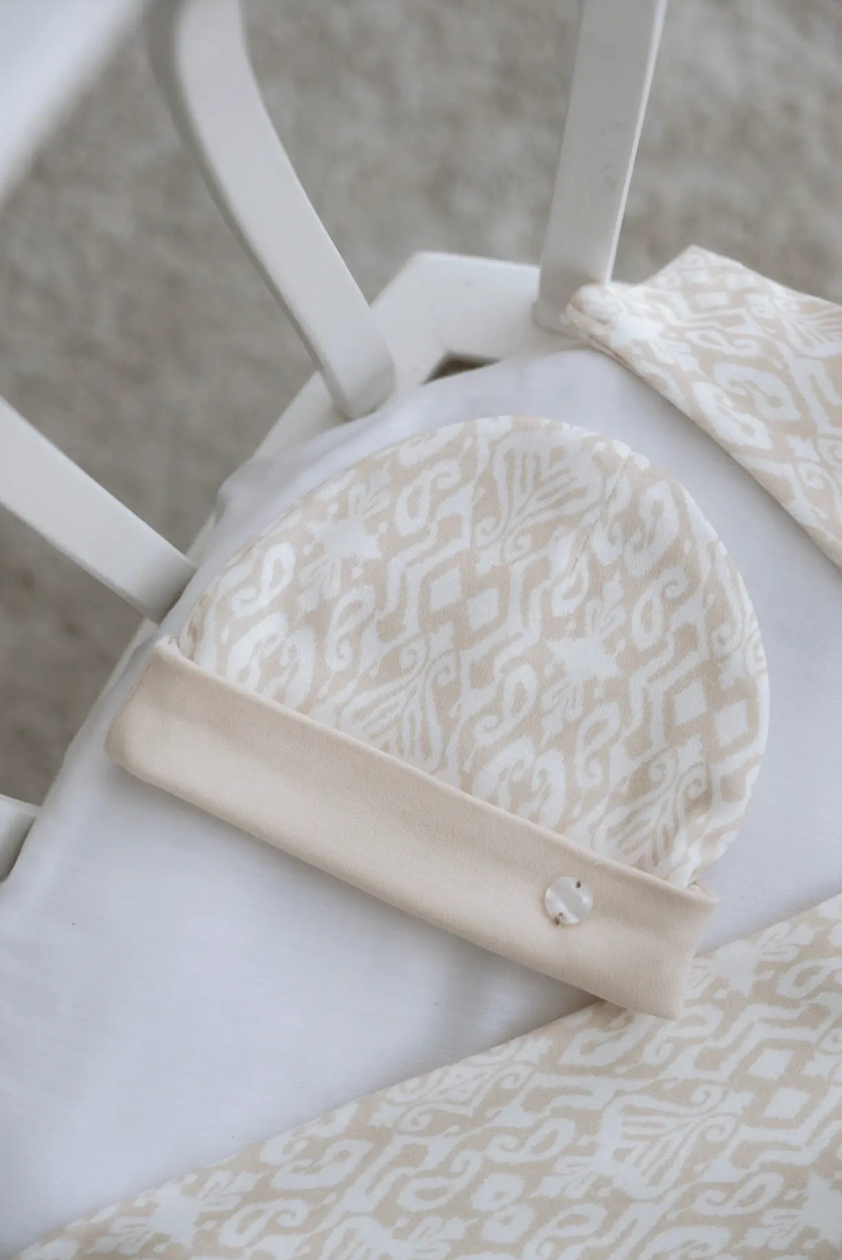 Newborn Baby Gift Set – 5 Piece | Ikat- Beige