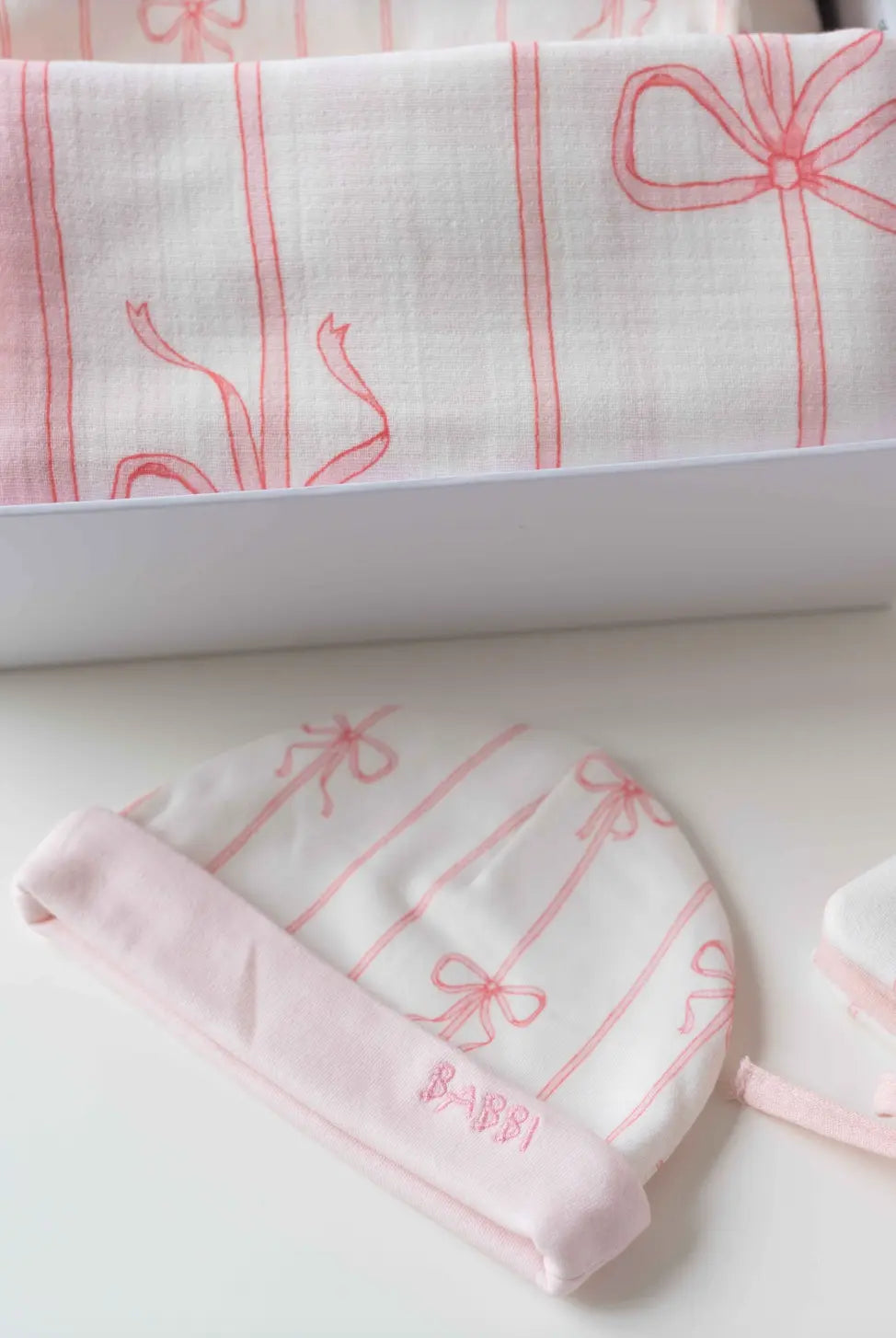Newborn Hat - Ribbon/Pink