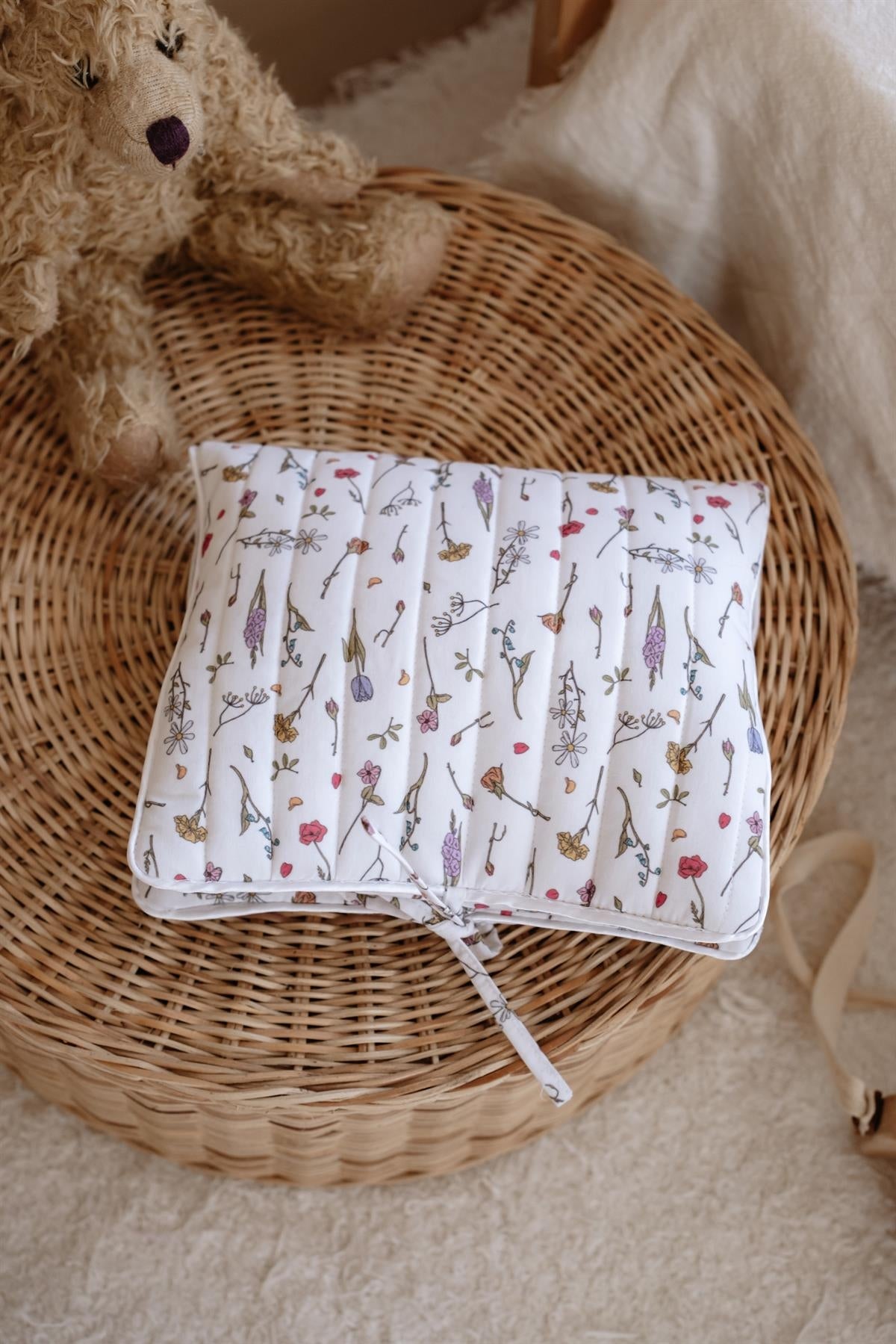 Wet Wipes & Diaper Clutch - Spring