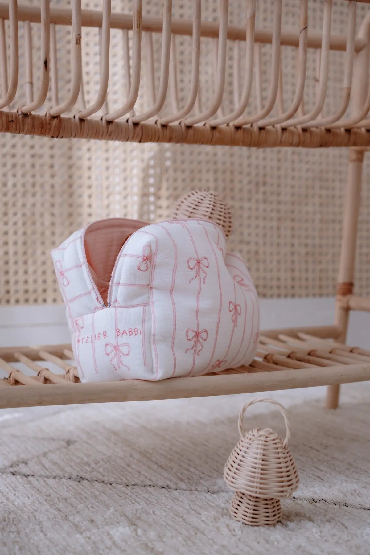 Diaper Pouch - Ribbon/Pink