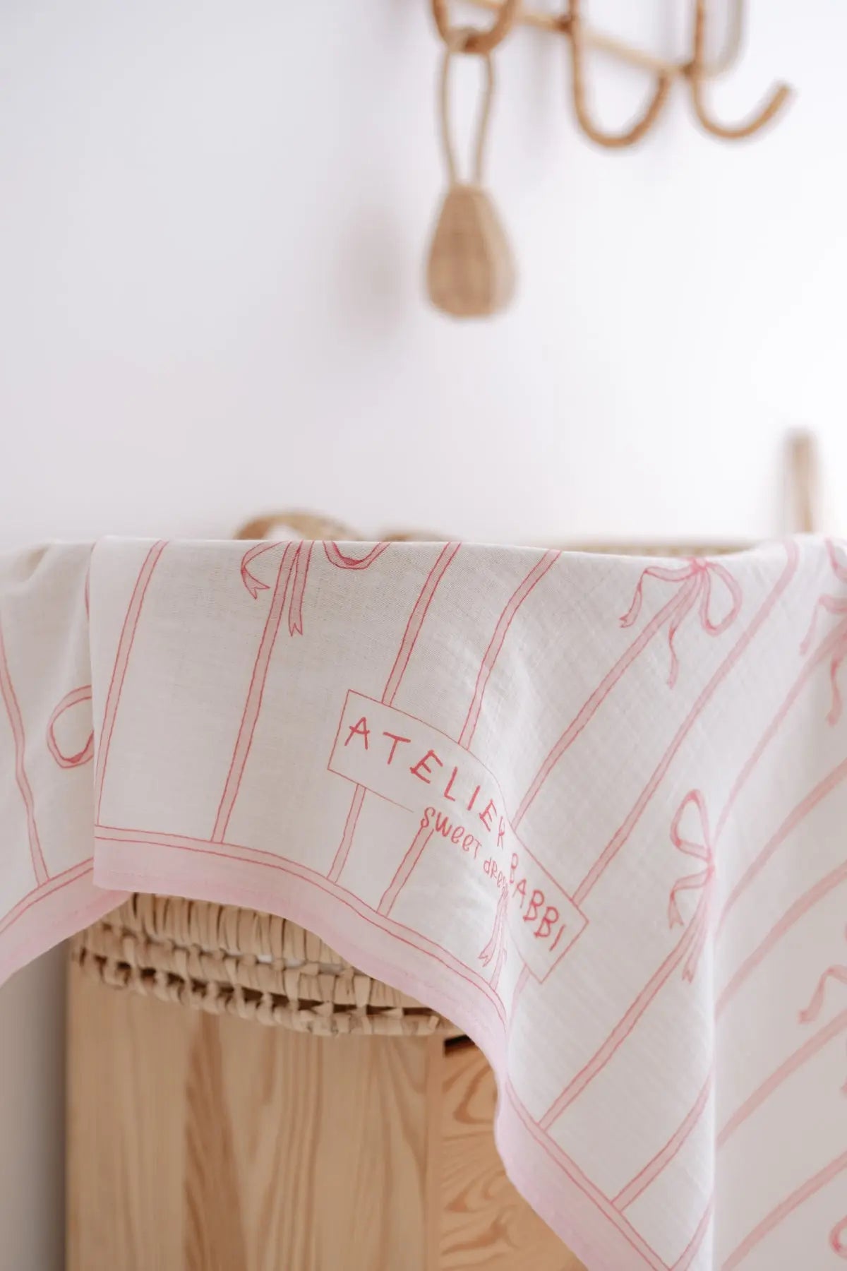 Double-Layer Muslin Baby Swaddle - Ribbon/Pink