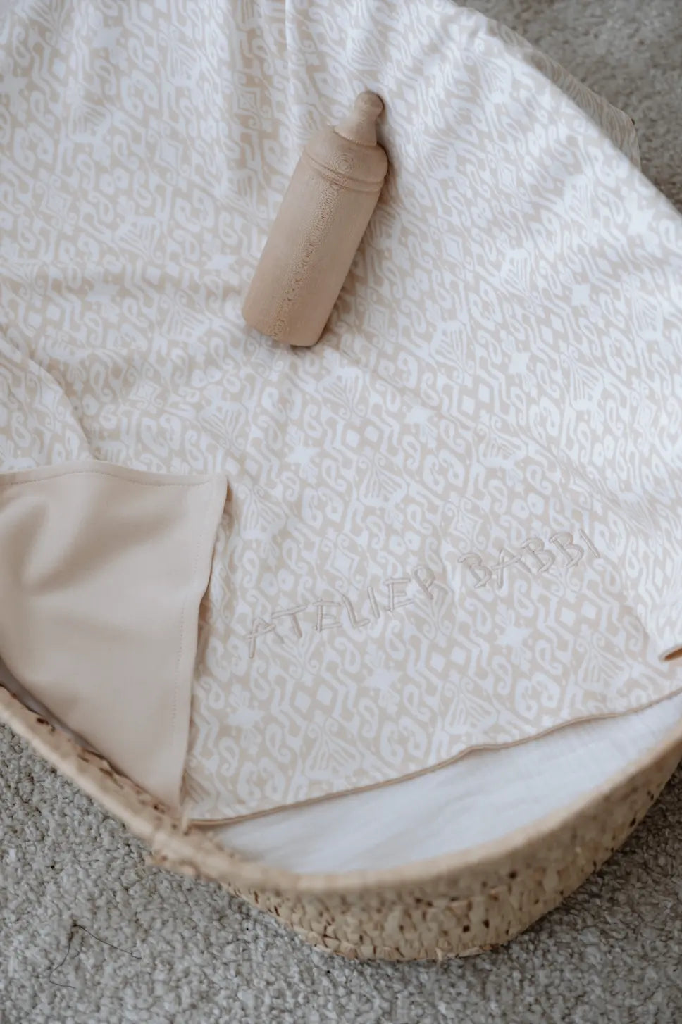 Soft and breathable newborn blanket in beige