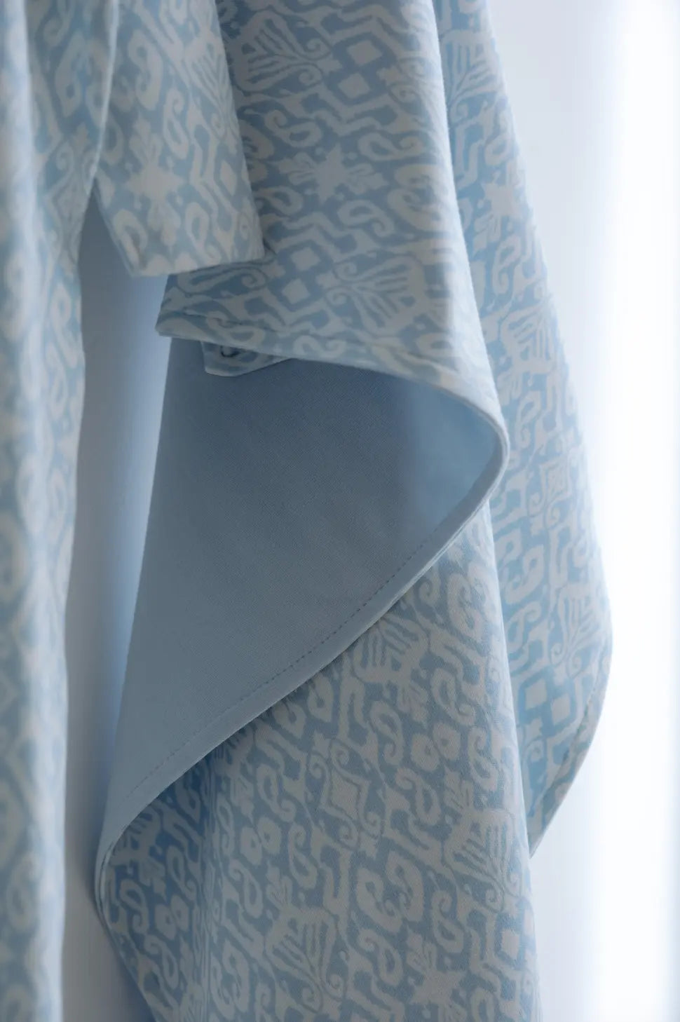 Double-sided blue blanket for baby boys