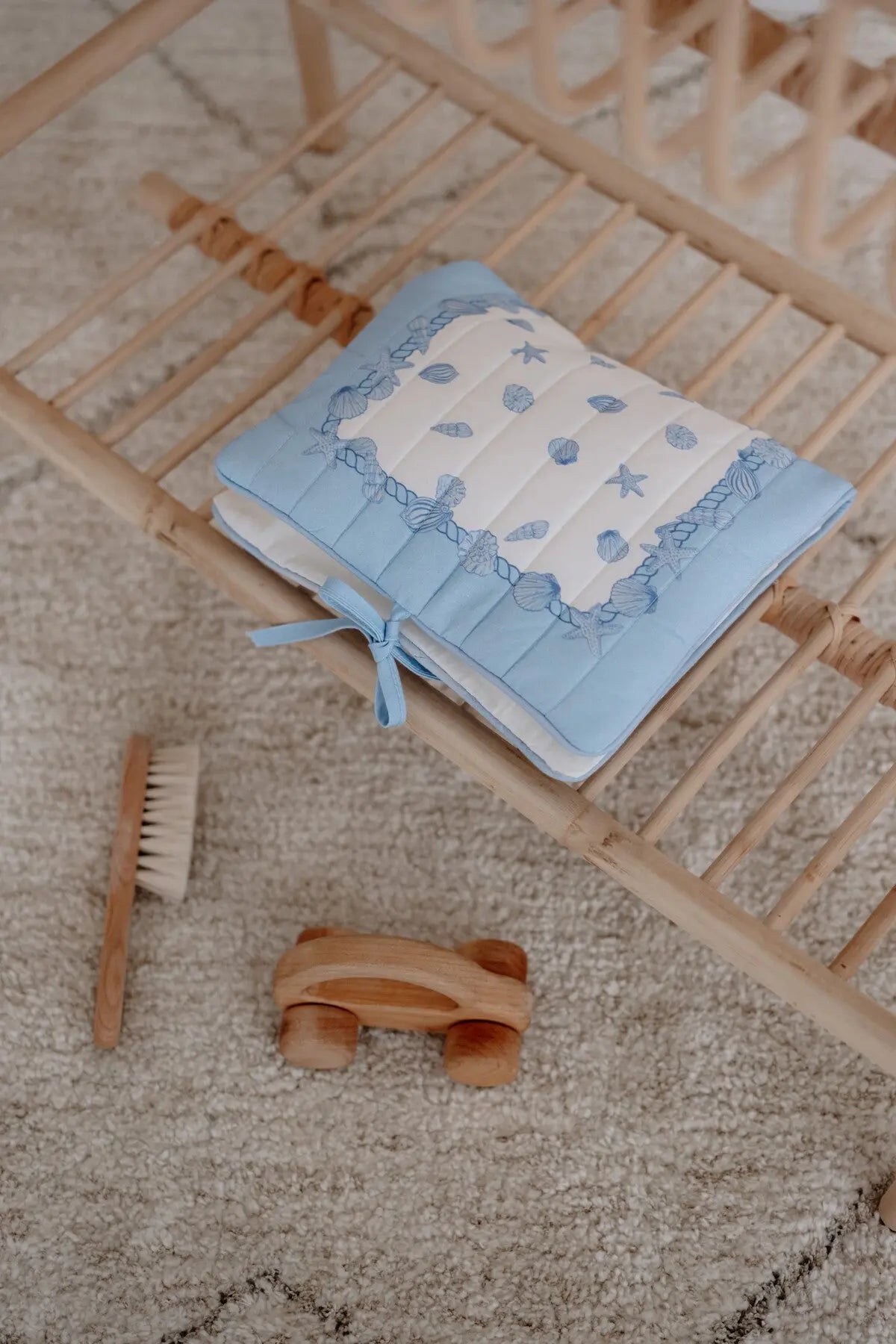 Wet Wipes & Diaper Clutch - Sea Shell