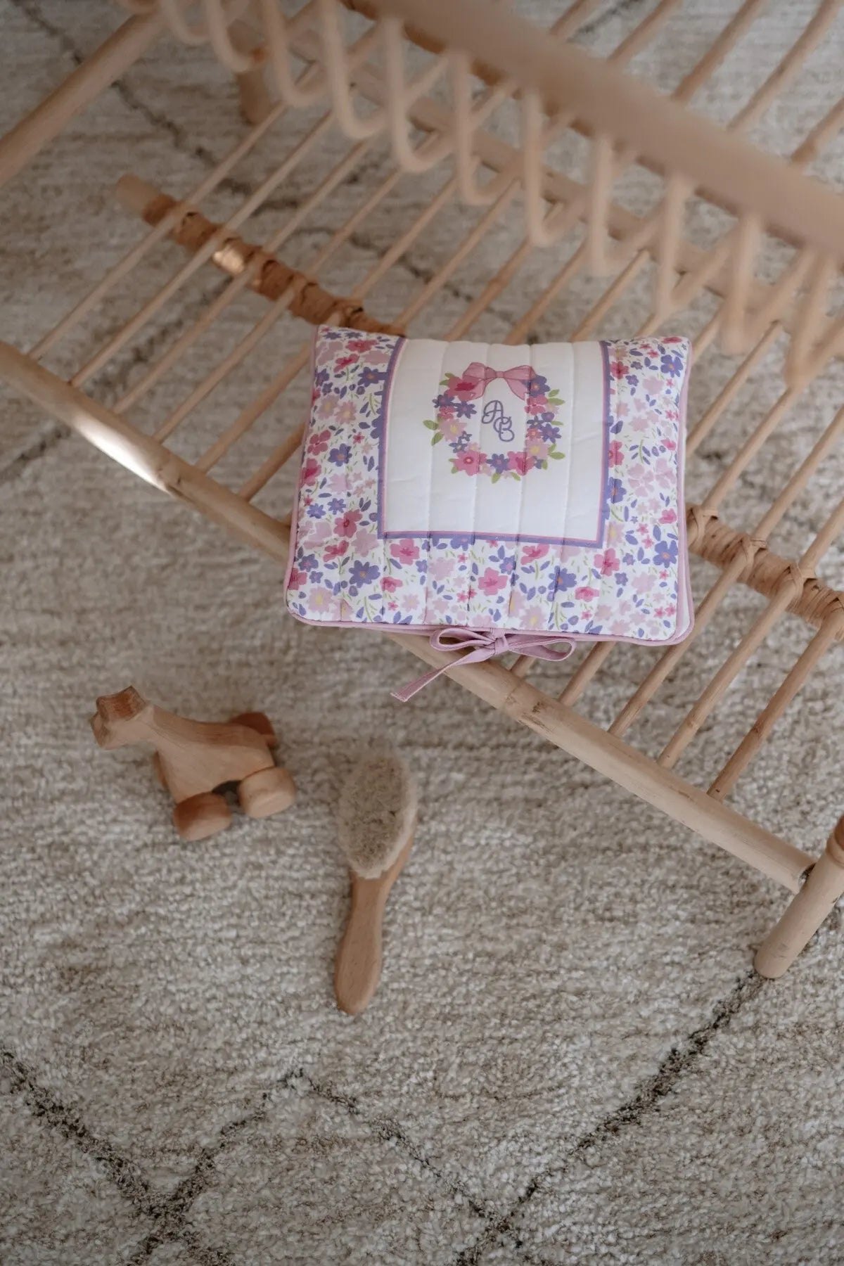 Wet Wipes & Diaper Clutch - Tiny Flowers / Pink