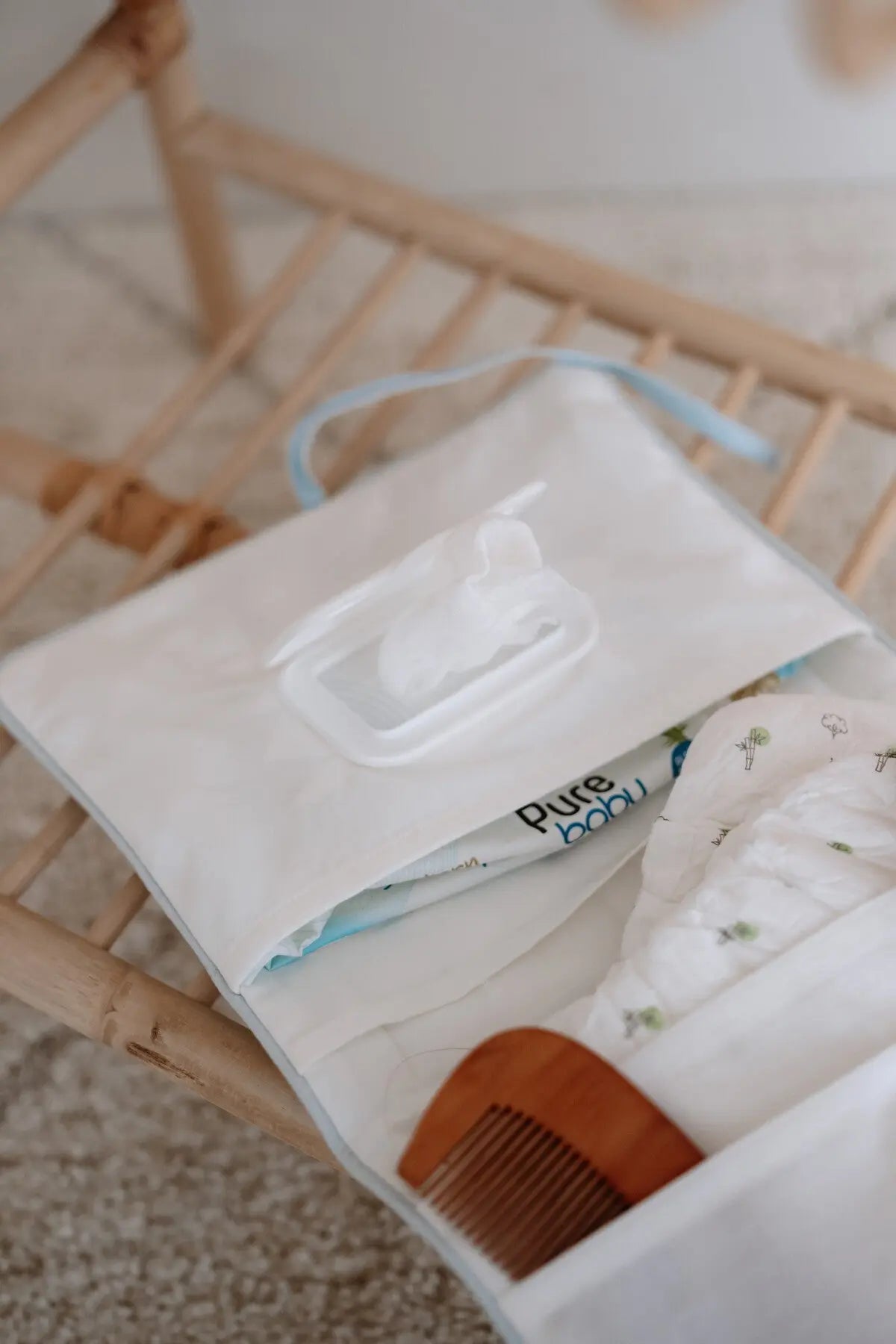 Wet Wipes & Diaper Clutch - Coast / Girl