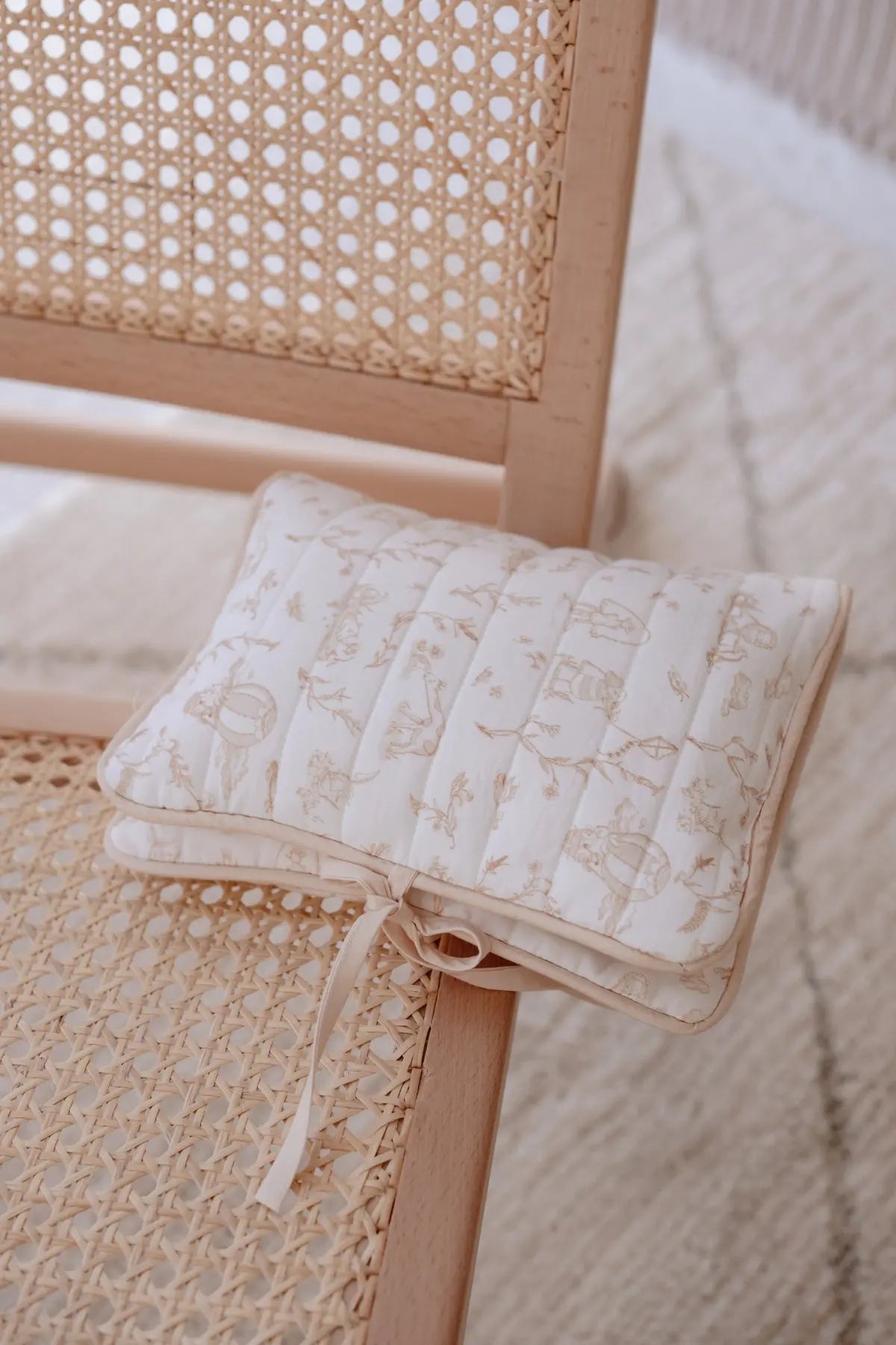 Wet Wipes & Diaper Clutch - Toile De Jouy/Beige