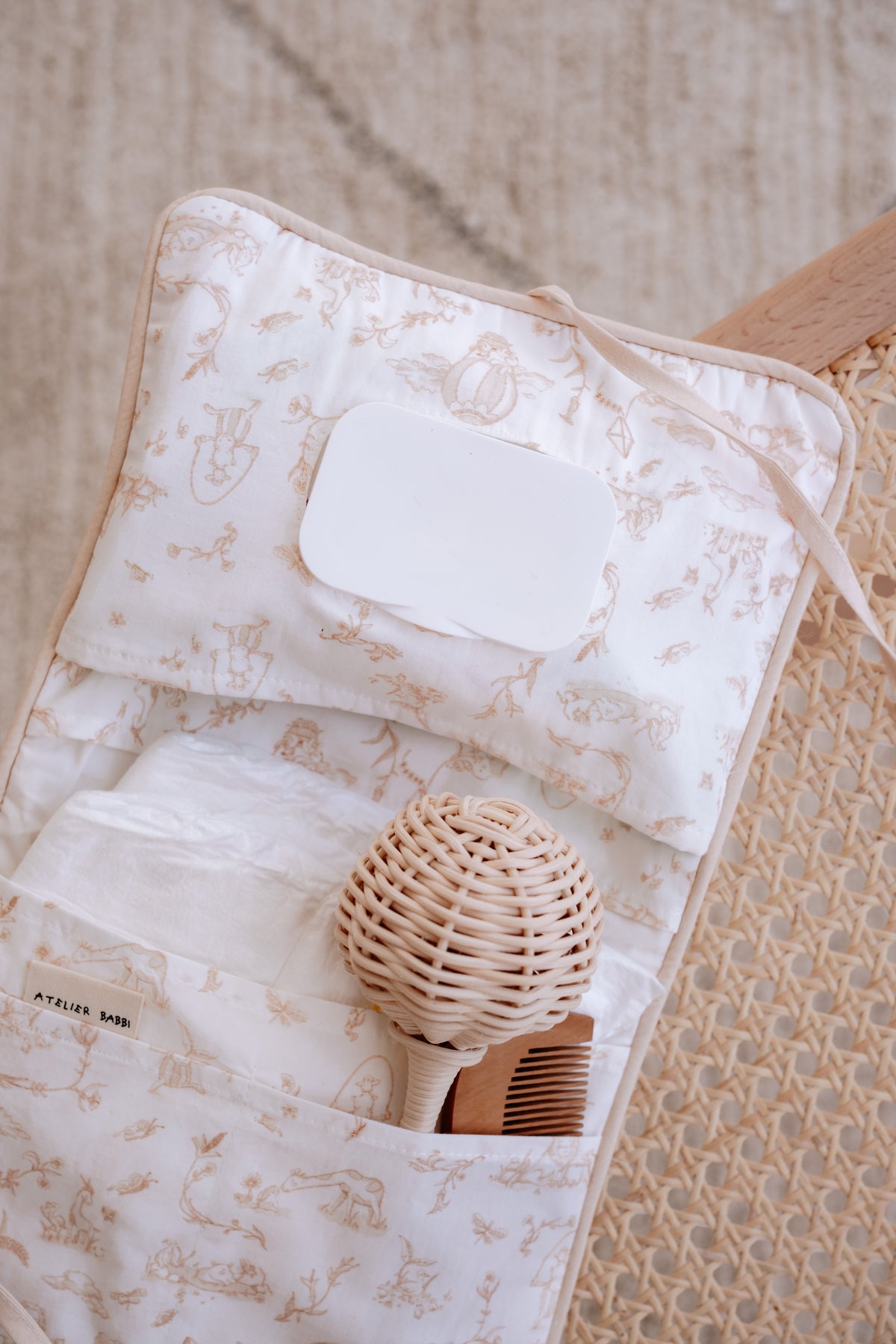 Wet Wipes & Diaper Clutch - Toile De Jouy/Beige
