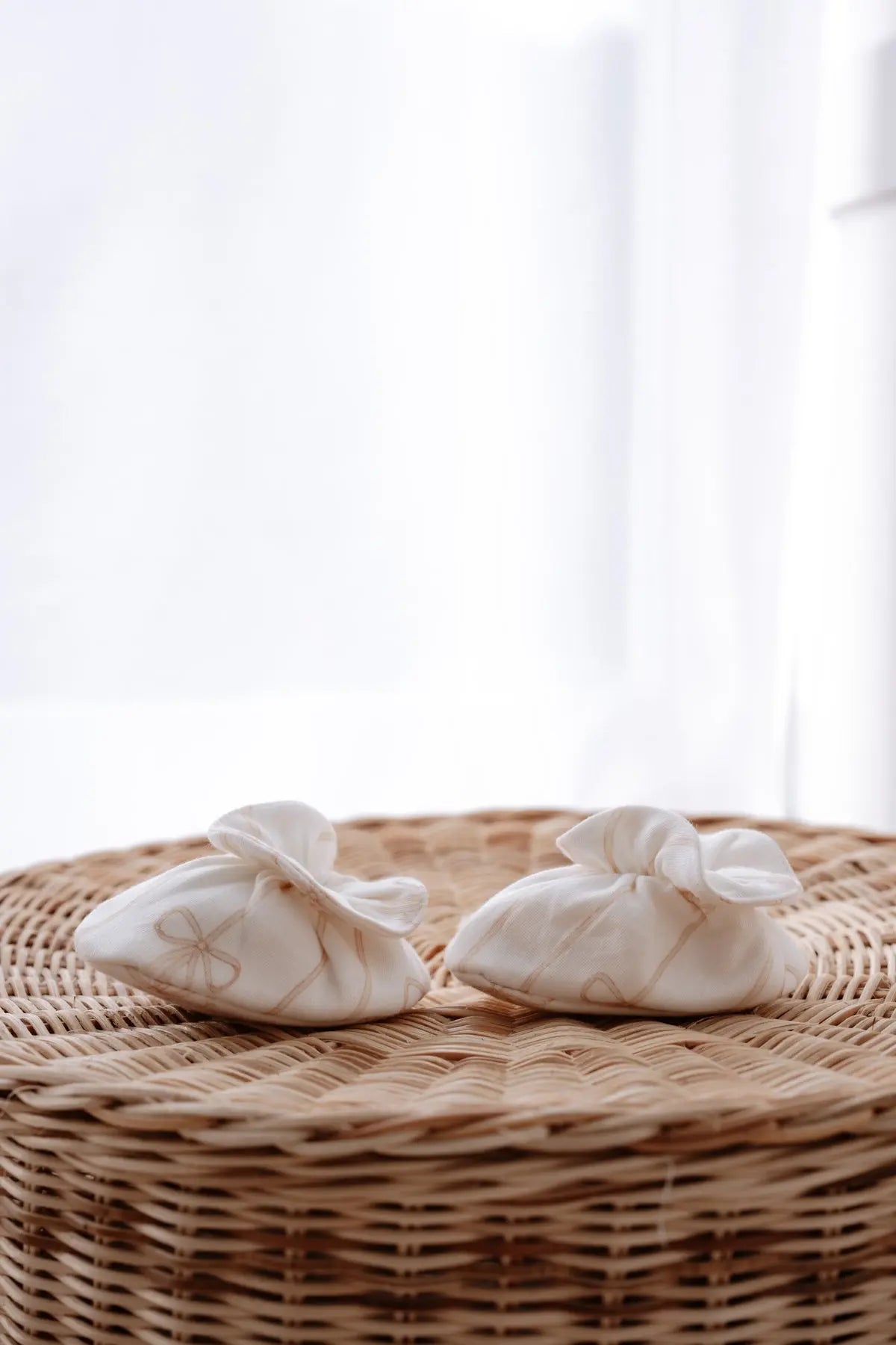 Booties - Ribbon/Beige