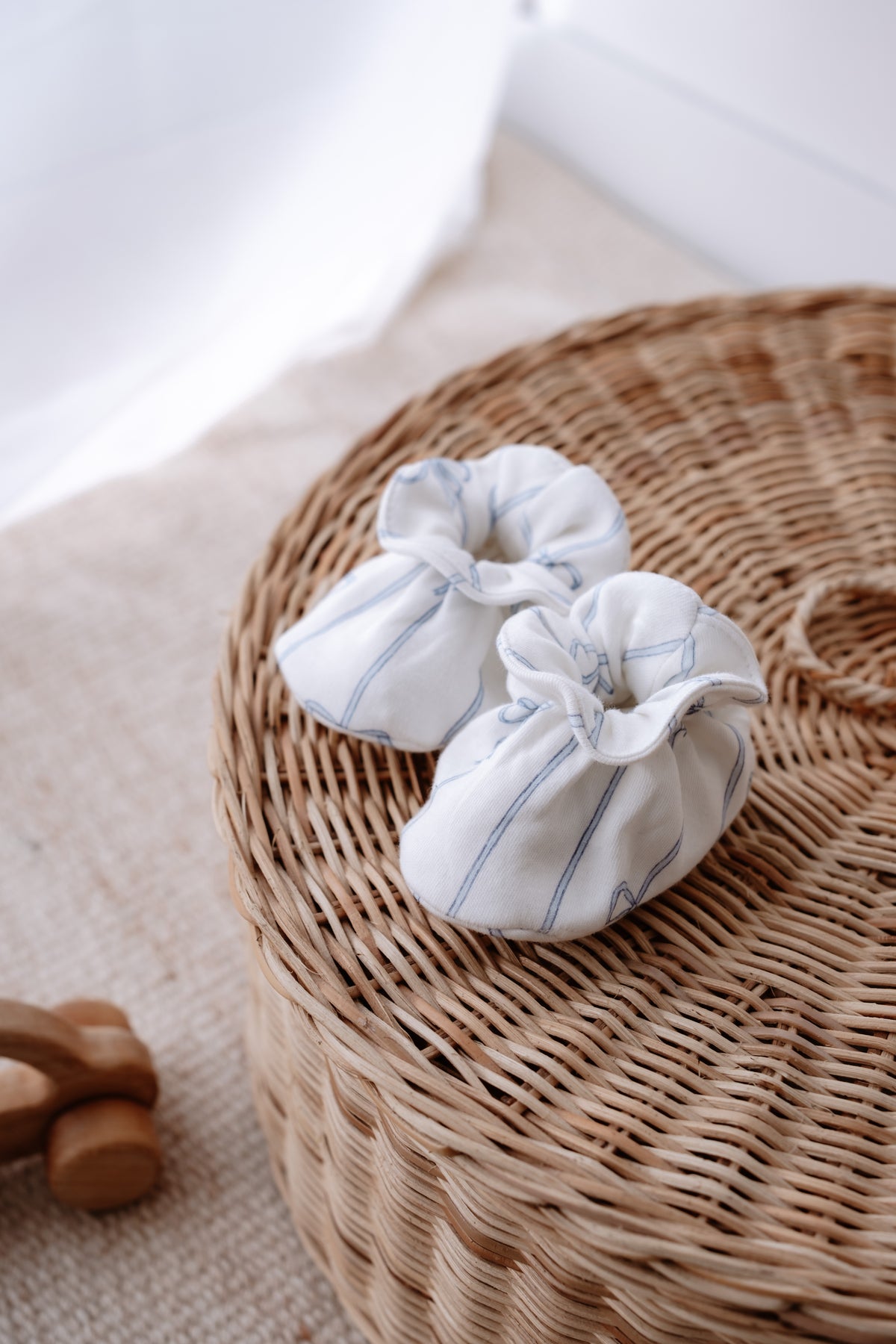 9-Piece Newborn Set - Ribbon/Blue