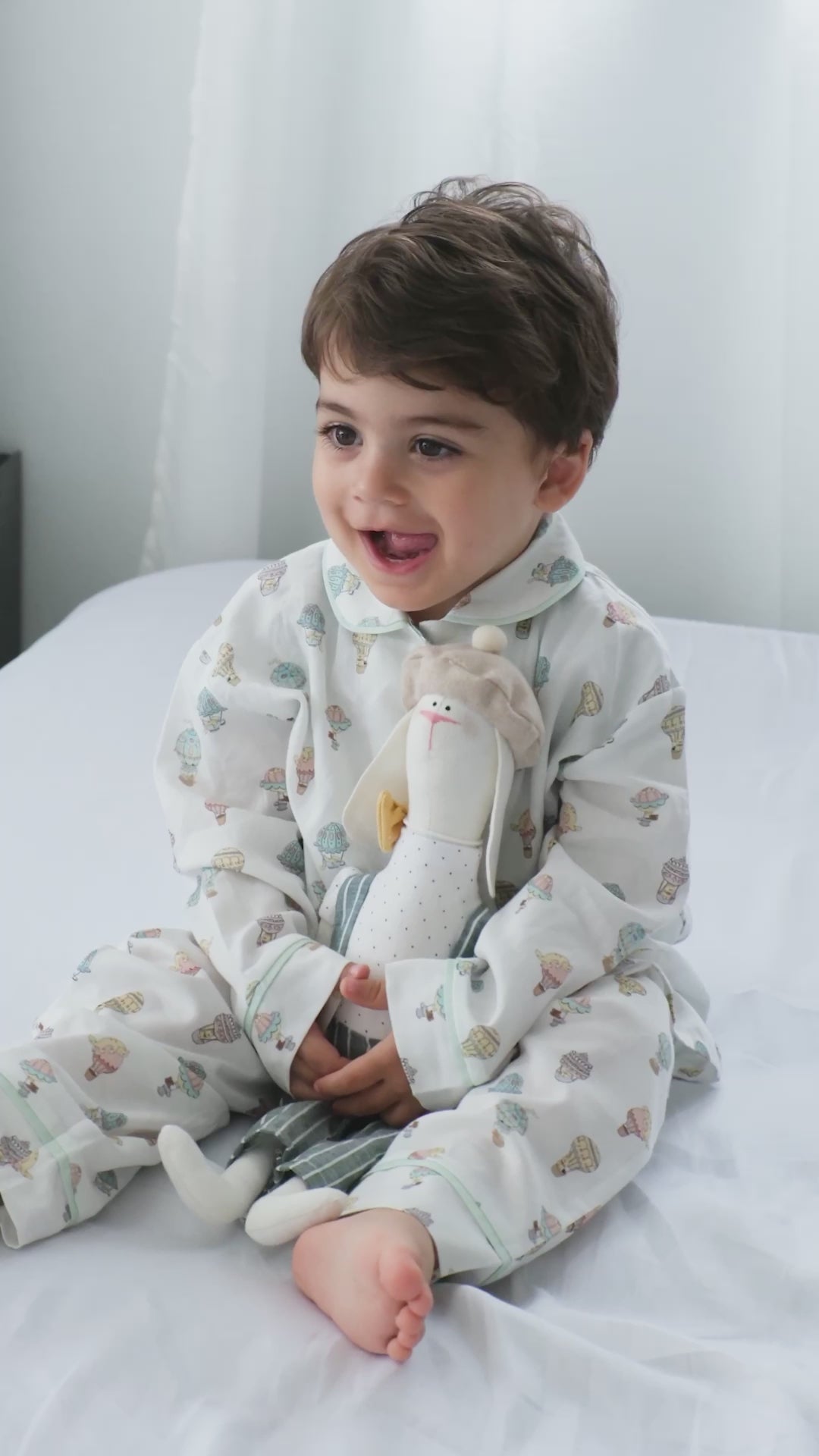 Long sleeve baby sleepwear with vintage soldier print