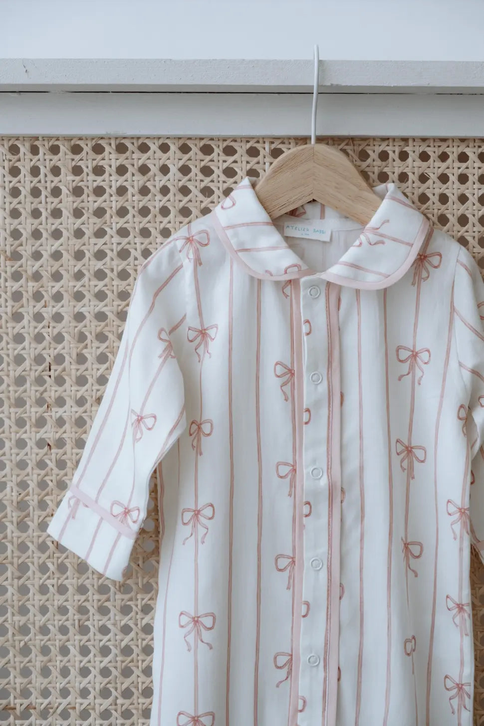 Cozy long sleeve jumpsuit in pastel pink
