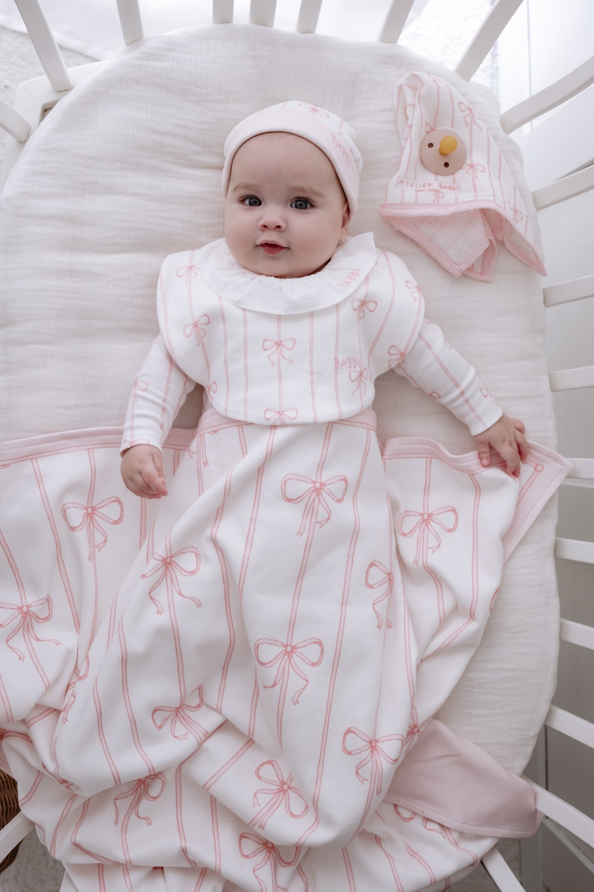 9-Piece Newborn Set - Ribbon/Pink