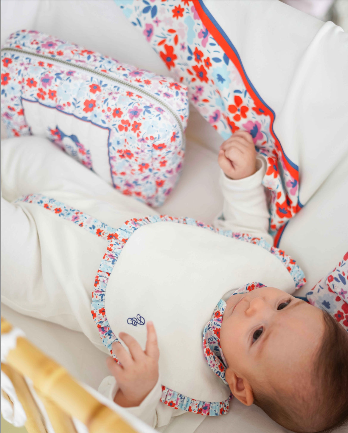 4-Piece Newborn Set - Tiny Flowers / Red