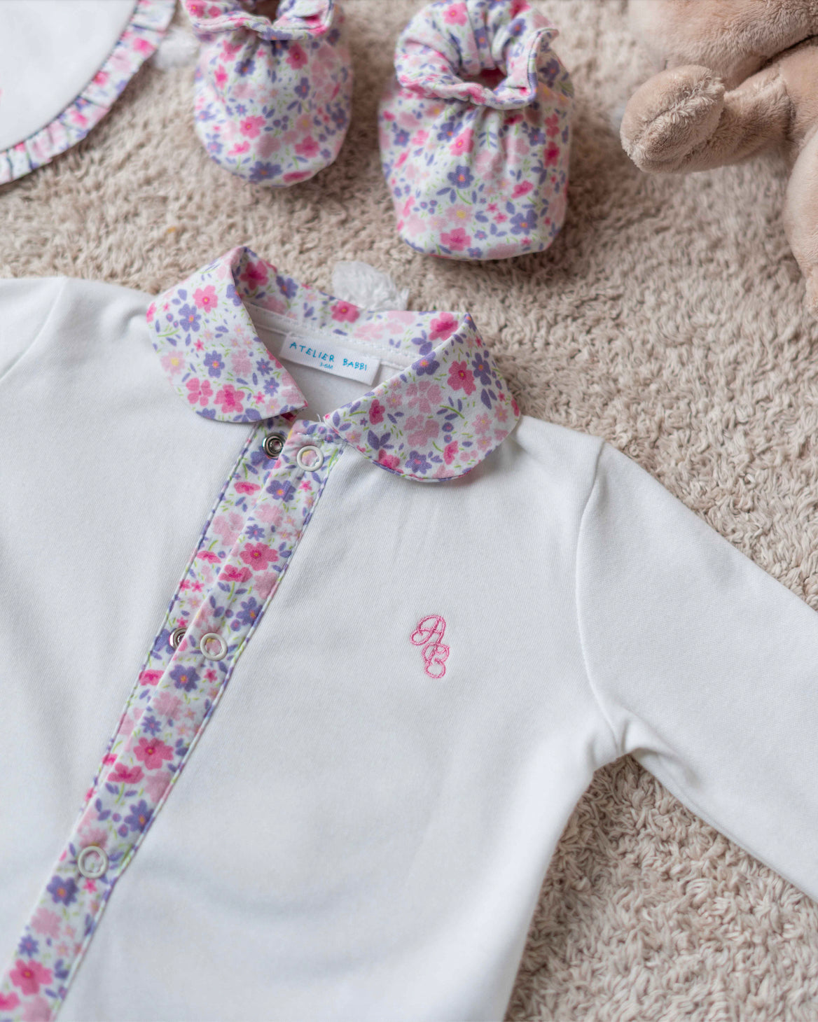 3-Piece Newborn Set - Tiny Flowers / Pink