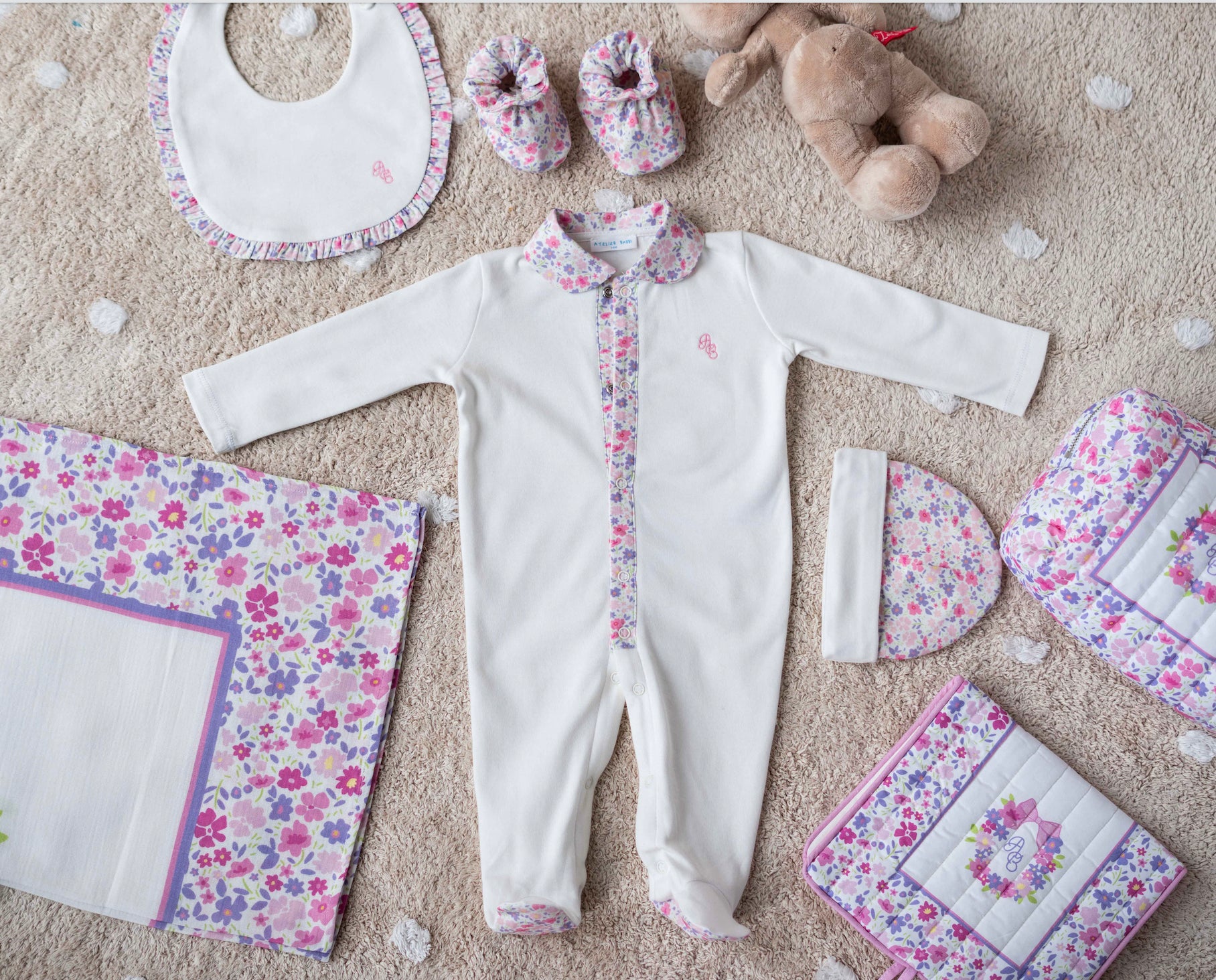 5-Piece Newborn Set - Tiny Flowers / Pink