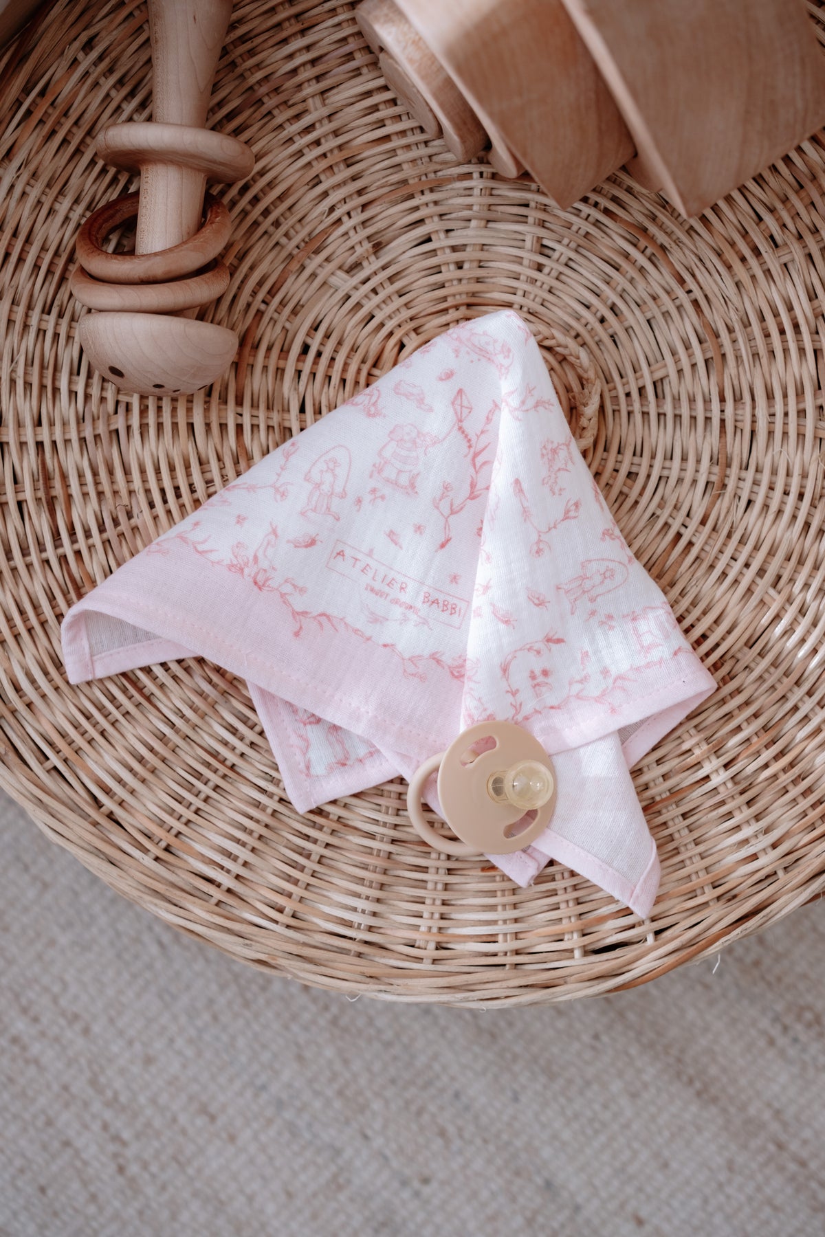 Burp Cloth - Toile De Jouy/Pink