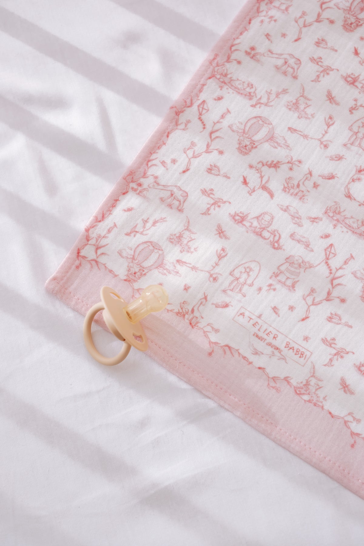 Burp Cloth - Toile De Jouy/Pink