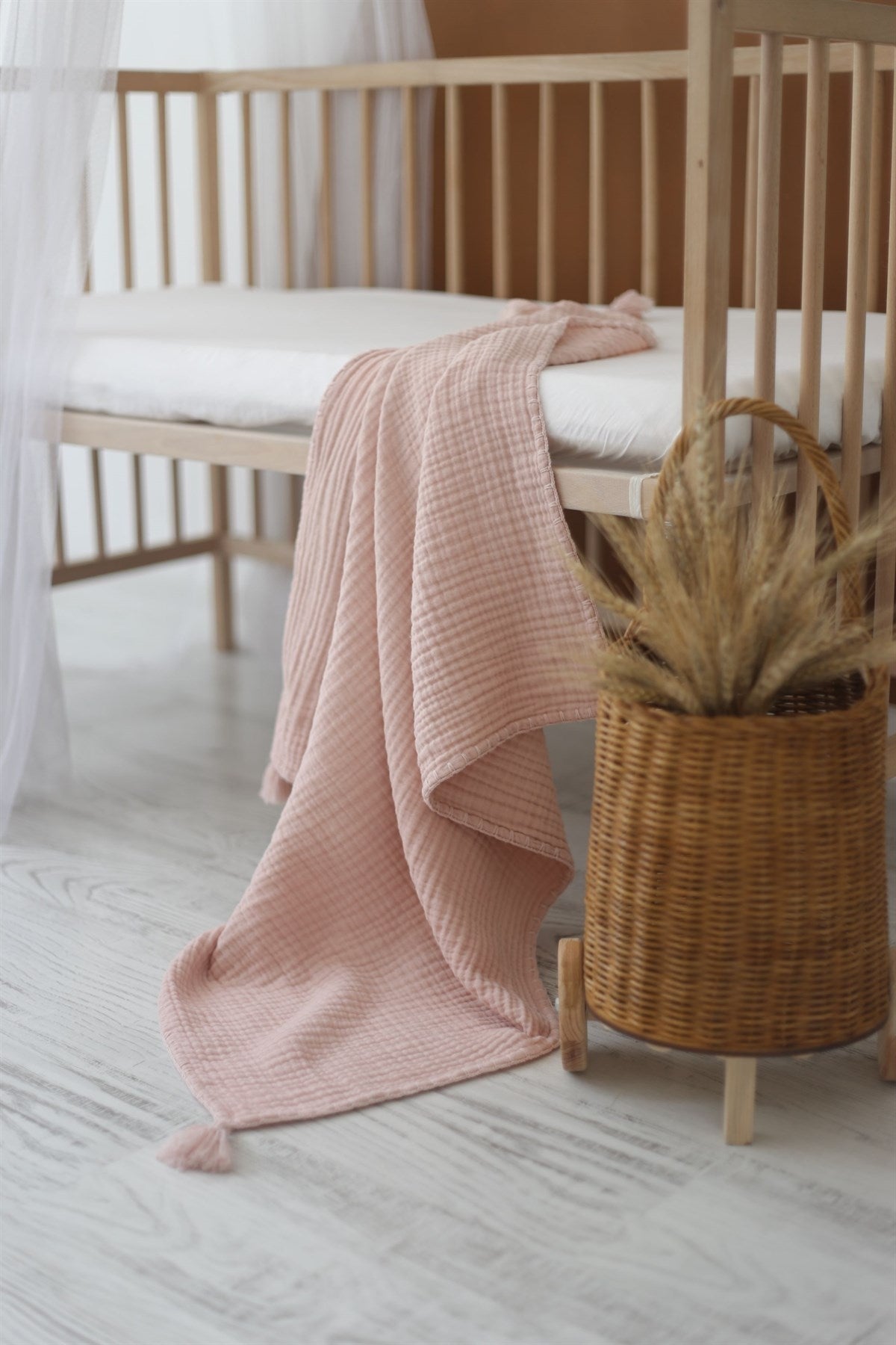 Hand-Embroidered Muslin Blanket - Blush/Blush