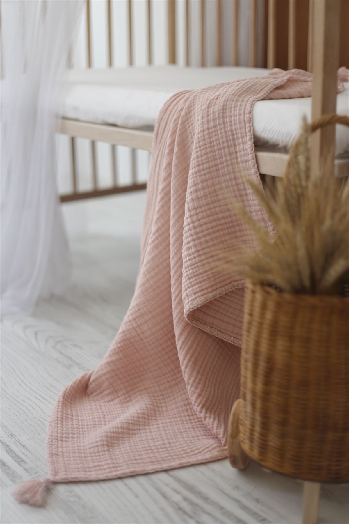 Hand-Embroidered Muslin Blanket - Blush/Blush