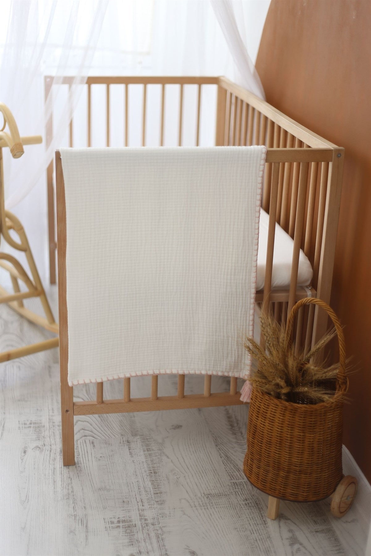 Hand-Embroidered Muslin Blanket  - Ecru/Blush