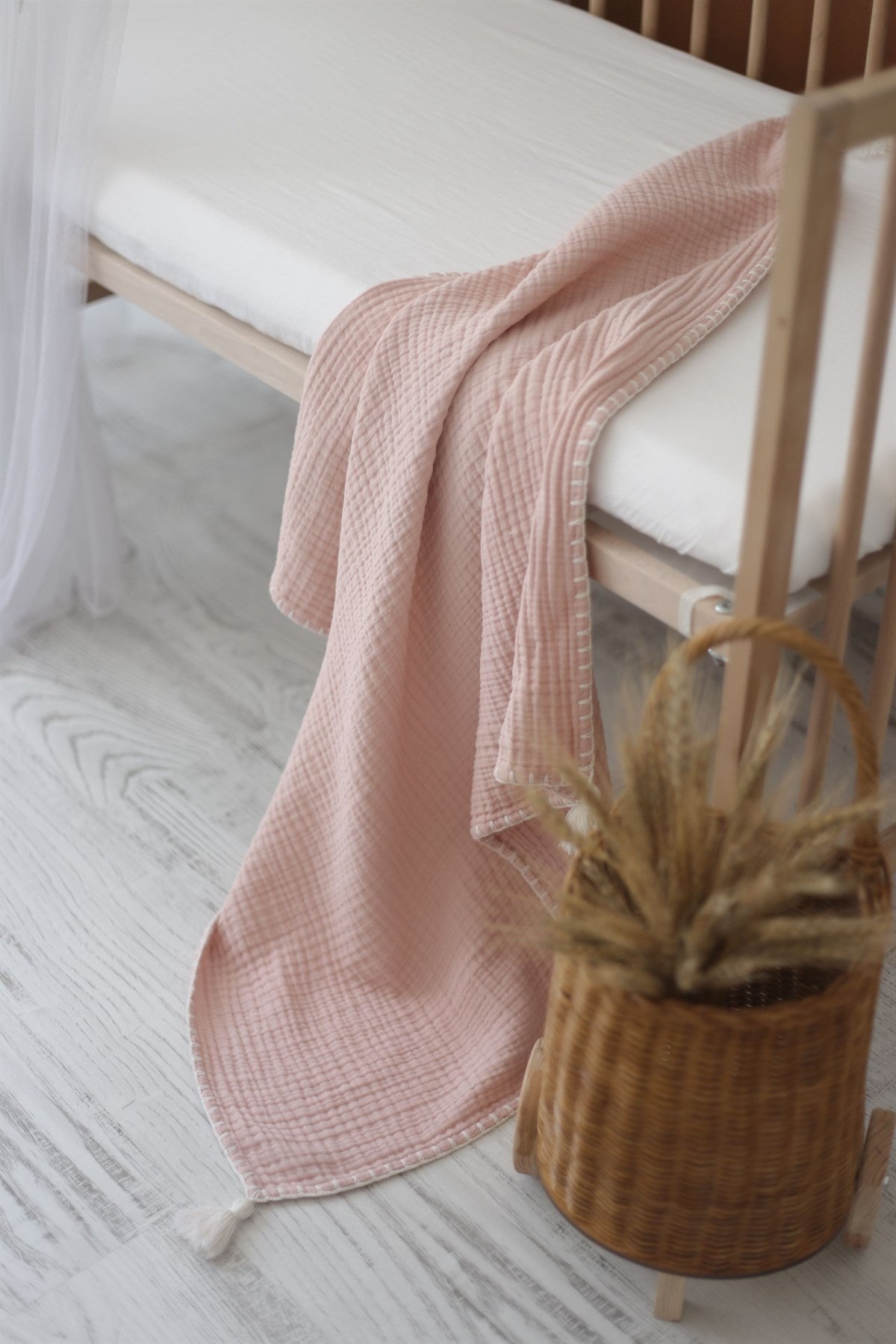 Hand-Embroidered Muslin Blanket - Blush/Ecru