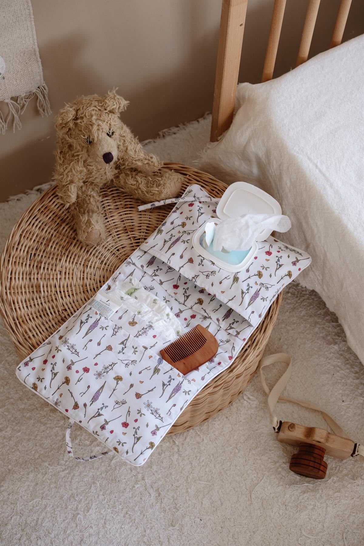 Wet Wipes and Diaper Clutch - Spring