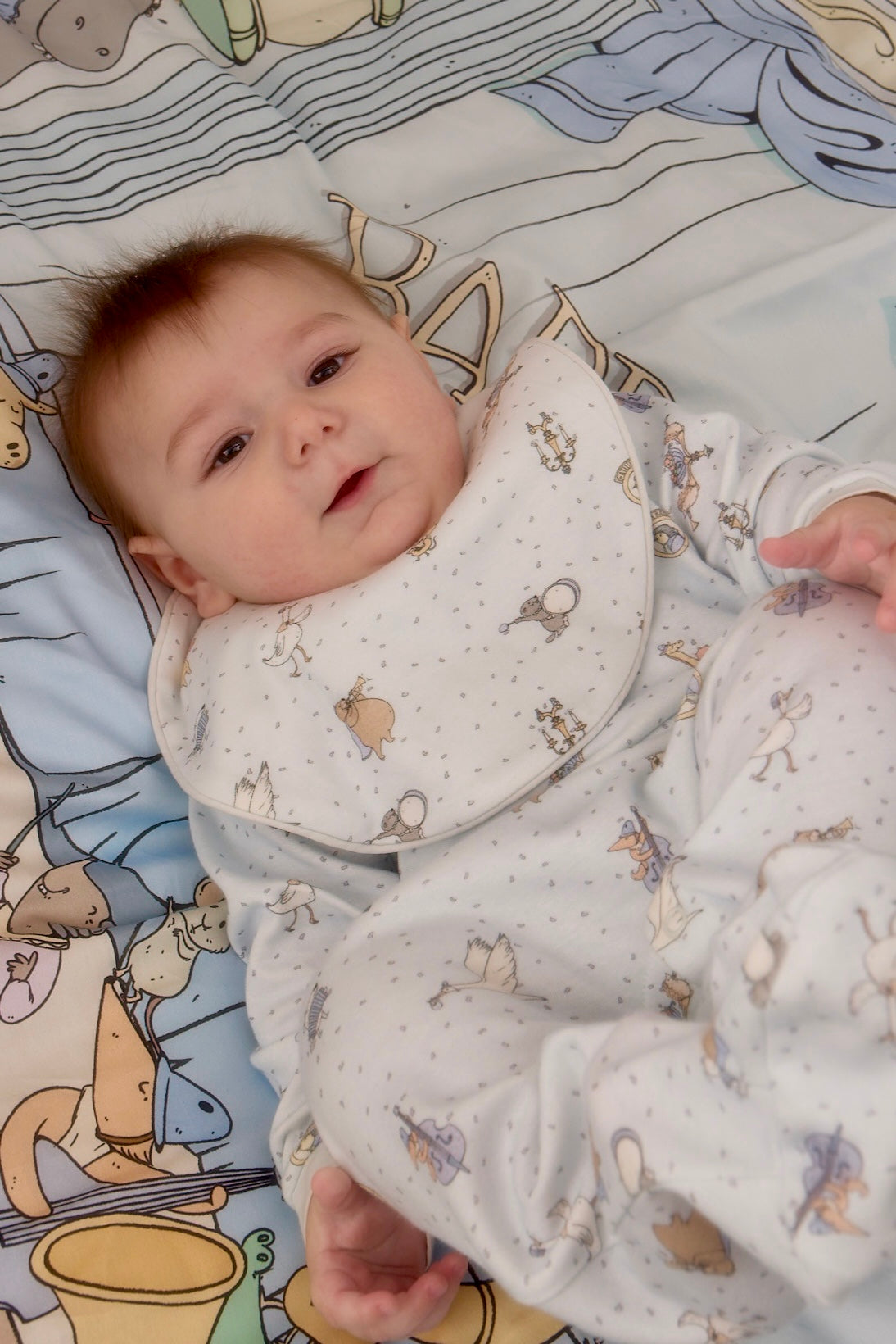 Bib - Theatre / Blue