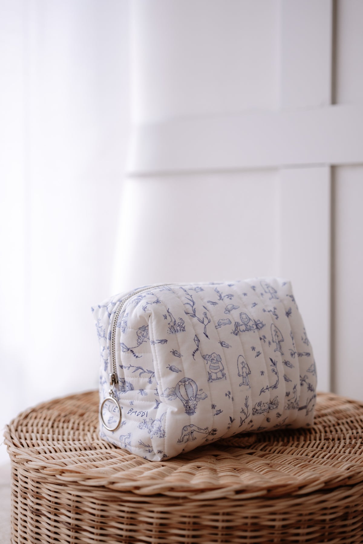 Diaper Pouch - Toile De Jouy / Blue