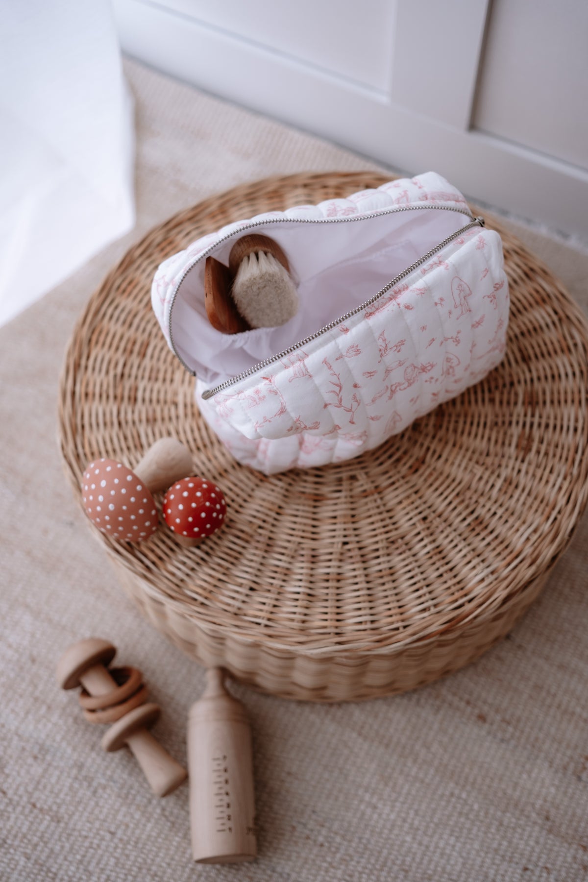 Diaper Pouch - Toile De Jouy / Pink