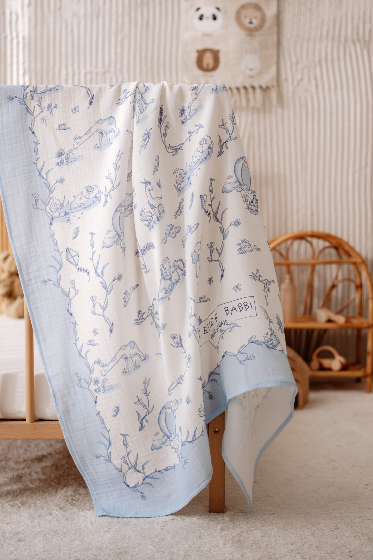 Double-Layer Muslin Swaddle - Toile De Jouy/Blue