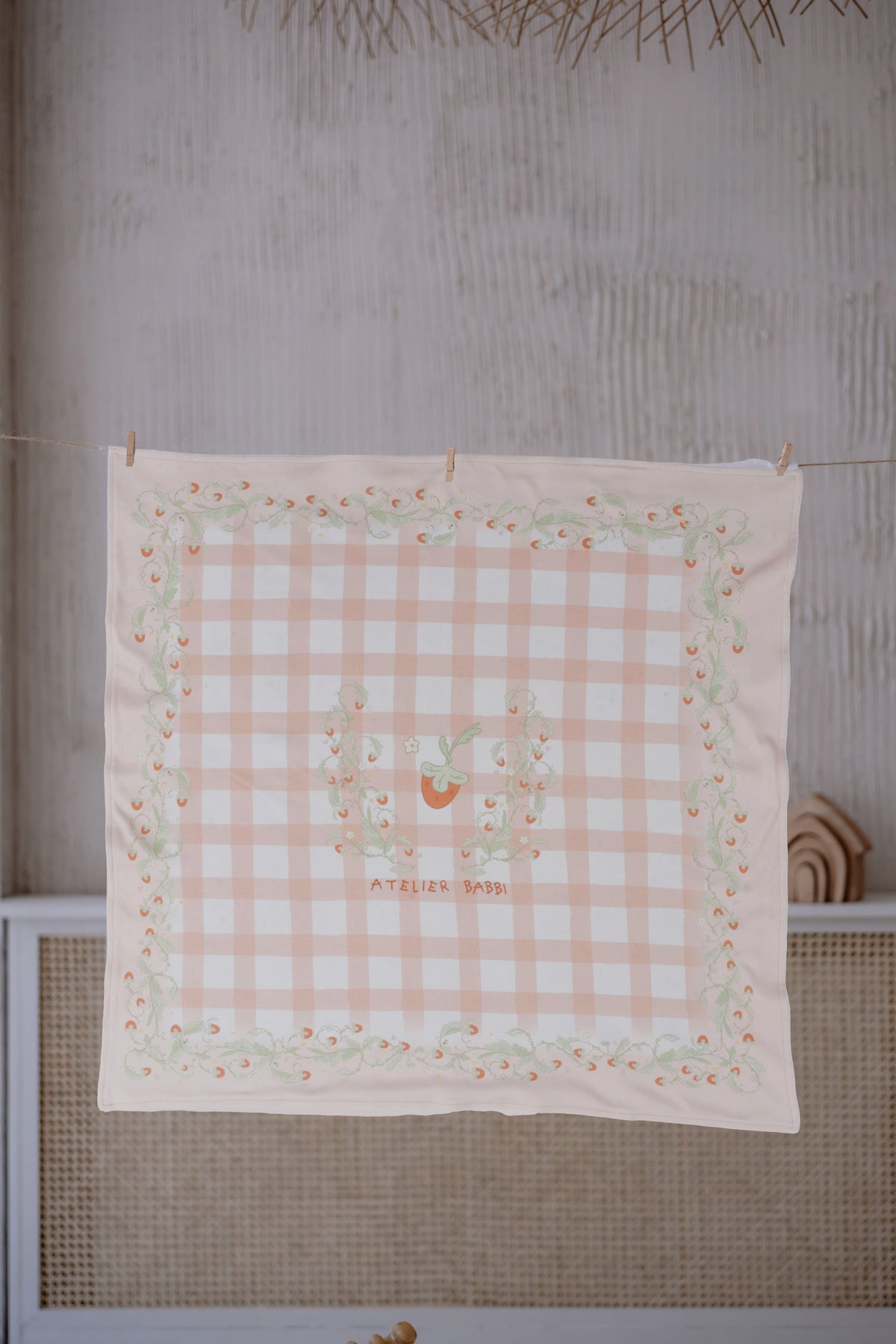 Double-Sided Blanket - Strawberry