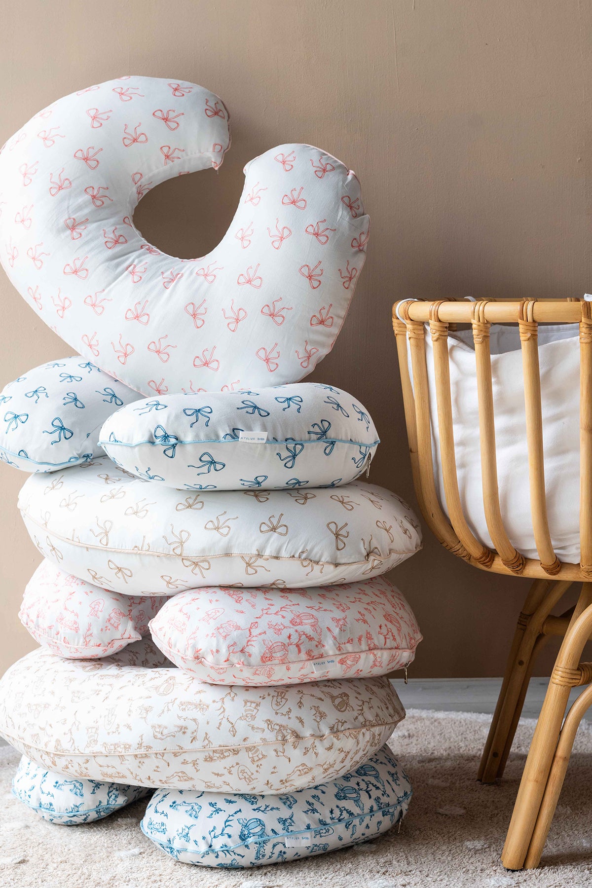 Nursing Pillow - Toile De Jouy / Beige