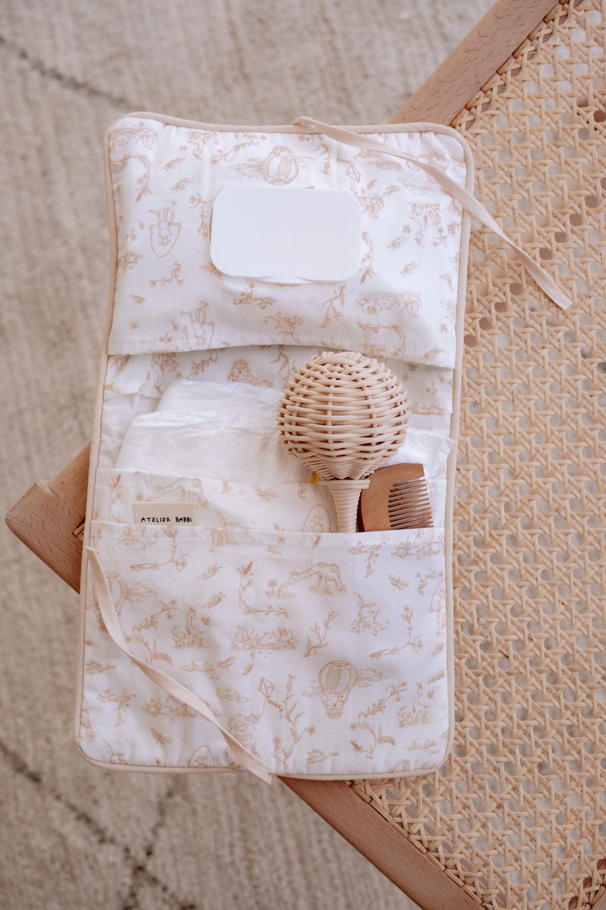 Wet Wipes and Diaper Clutch - Toile De Jouy/Beige